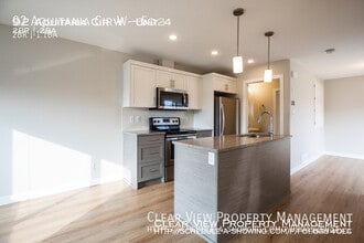 92 Aquitania Cir W in Lethbridge, AB - Building Photo - Building Photo