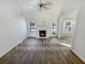 1945 Stoney Meadow Dr in Murfreesboro, TN - Building Photo - Building Photo