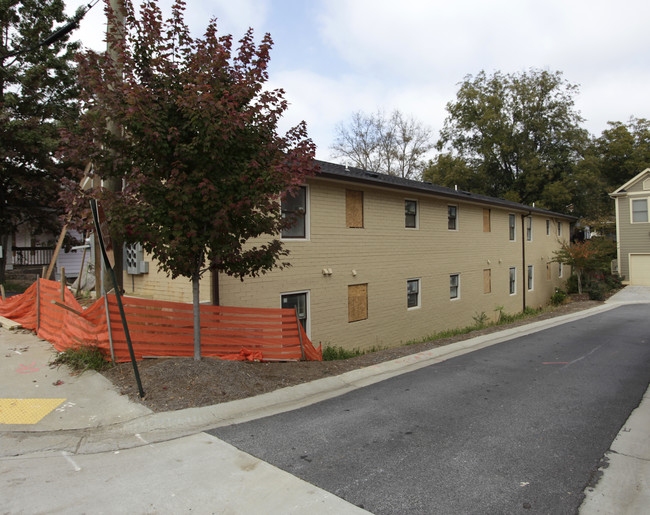 626 Irwin St in Atlanta, GA - Building Photo - Building Photo