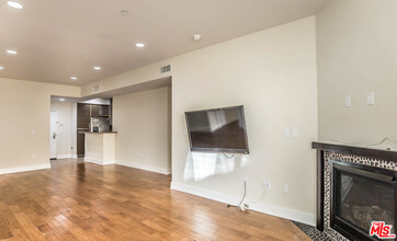 1235 Granville Ave in Los Angeles, CA - Building Photo - Building Photo