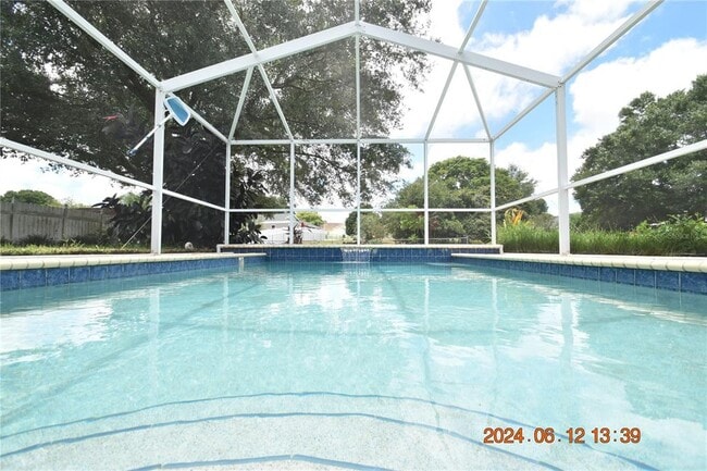 property at 38927 Carr Dr