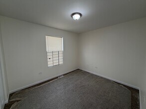 12327 S Parnell Ave in Chicago, IL - Foto de edificio - Building Photo