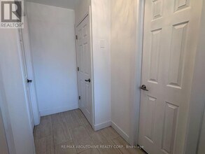 1440 Sixth Line in Oakville, ON - Building Photo - Building Photo