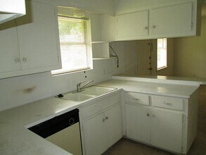 5910 Ariel St in Houston, TX - Building Photo - Building Photo