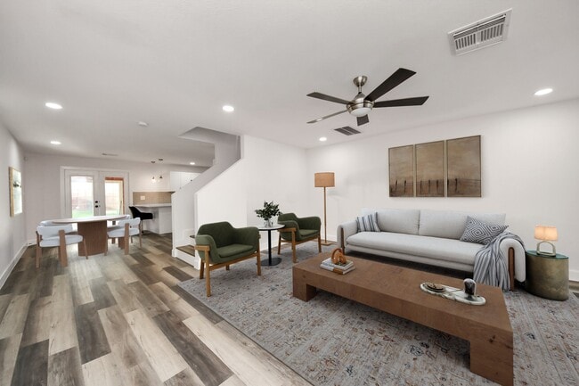 7826 Maverick Trace Ln