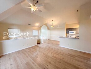 710 Queens Path in Williamsburg, VA - Building Photo - Building Photo