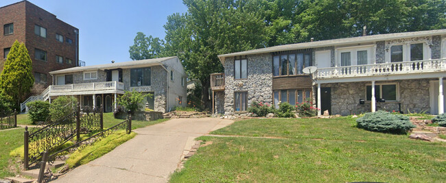 1004 College Ave in Davenport, IA - Building Photo - Building Photo