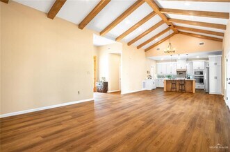 37 E Guerlain Dr in Edinburg, TX - Building Photo - Building Photo