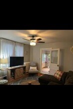 160 Lismore Ave, Unit 2 in Glenside, PA - Building Photo - Building Photo