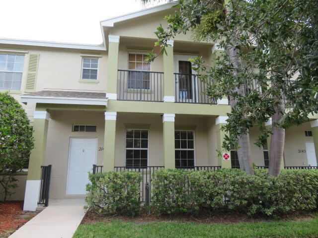 2141 SE Fern Park Dr in Port St. Lucie, FL - Building Photo - Building Photo