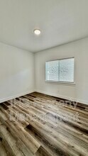 3917 W Van Giesen St in West Richland, WA - Building Photo - Building Photo