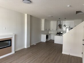 14019-14104 104 Ave NW in Edmonton, AB - Building Photo - Building Photo