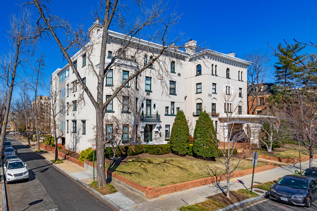 2139 Wyoming Ave NW in Washington, DC - Building Photo - Building Photo