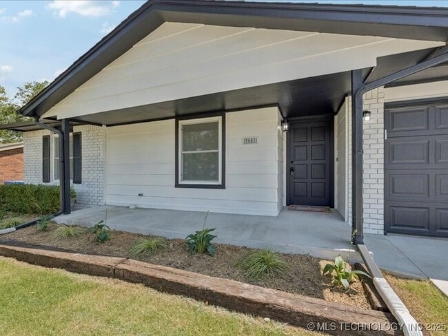 3001 S Ash Ct in Broken Arrow, OK - Building Photo - Building Photo