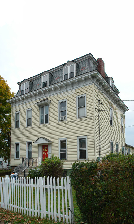 834 Warren St in Hudson, NY - Building Photo