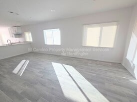 4064 E 60th St in Huntington Park, CA - Building Photo