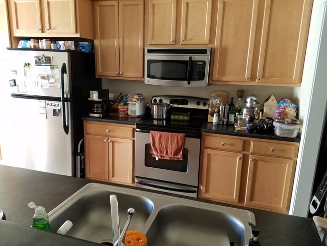 1834 Chelsea Ct in Iowa City, IA - Building Photo - Building Photo