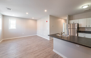 The Residences at 540 Chestnut in Manchester, NH - Building Photo - Interior Photo