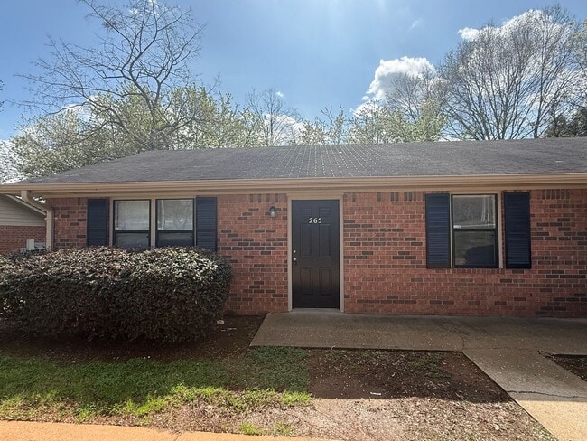 property at 265 Vincent Dr