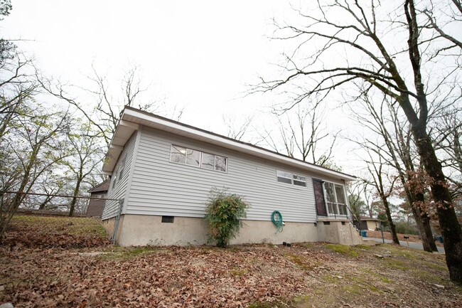 27 Westmont Cir in Little Rock, AR - Building Photo - Building Photo