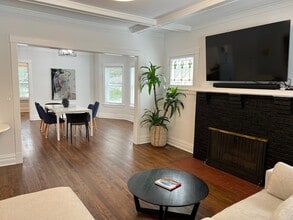 1100 Ridge Rd in Wilmette, IL - Building Photo - Building Photo