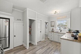 2109 New Jersey St in Baytown, TX - Foto de edificio - Building Photo