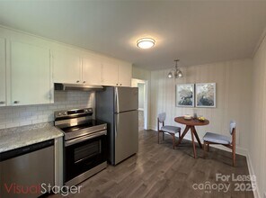 4820 Charleston Dr in Charlotte, NC - Building Photo - Building Photo