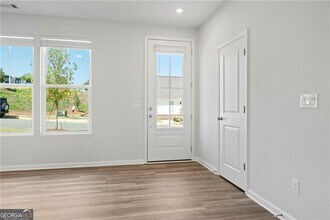 1359 Crk Vw Ln NW in Atlanta, GA - Building Photo - Building Photo