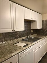 910 S State St, Unit 910 S. State in Ann Arbor, MI - Foto de edificio - Building Photo