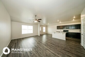 9513 Laredo Ln in Yukon, OK - Building Photo - Building Photo