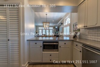 18117 Scenic Hwy 98 in Fairhope, AL - Building Photo - Building Photo