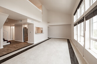 Duane Heights Apartments in Los Angeles, CA - Foto de edificio - Interior Photo