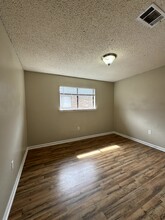 1724 Cedar Lake Dr, Unit D in Baton Rouge, LA - Foto de edificio - Building Photo
