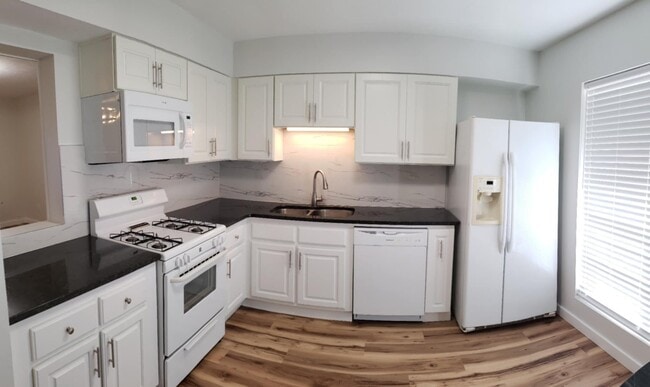 property at 4475 Aspen Woods Ct