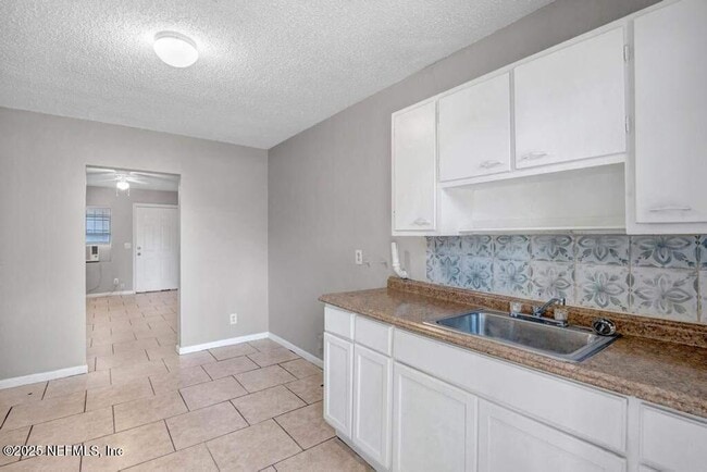 402 E 27th St in Jacksonville, FL - Building Photo - Building Photo