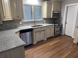 1630 Peachtree Road in Charlotte, NC - Building Photo