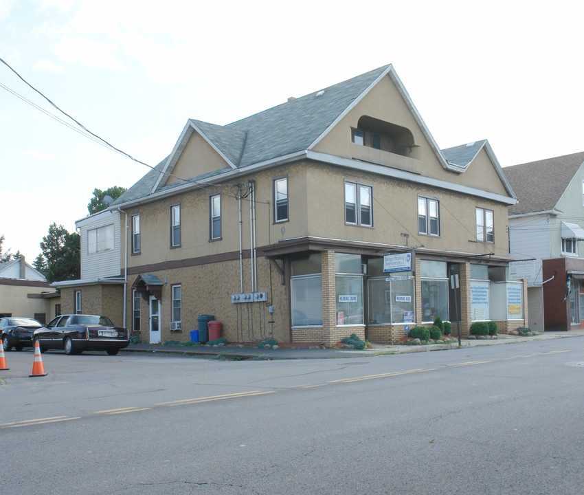 504-506 Main St in Duryea, PA - Building Photo