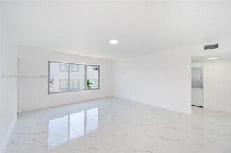 740 82nd St-Unit -3 in Miami Beach, FL - Building Photo - Building Photo