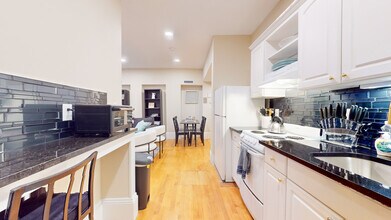 290 Beacon St, Unit 3 in Boston, MA - Building Photo - Building Photo