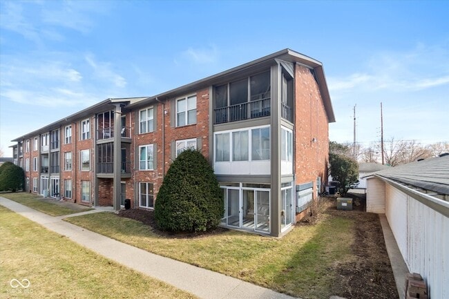 property at 5034 Allisonville Rd