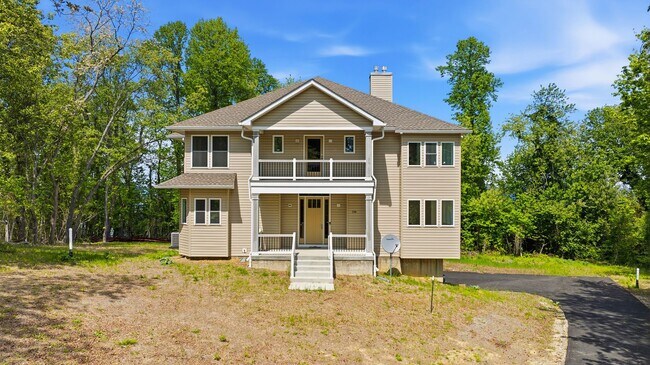 5116 Shore Dr in Huntingtown, MD - Building Photo - Building Photo