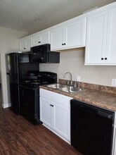 Cedar Pointe Apartments - Thomasville AL in Thomasville, AL - Building Photo - Interior Photo