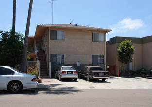 1057-1063 Essex St in San Diego, CA - Building Photo - Building Photo