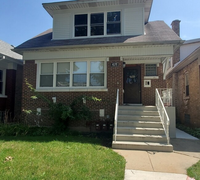 property at 4139 W Fletcher St