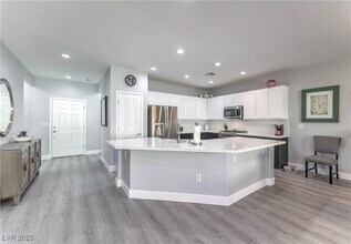2538 Venus Star St in Henderson, NV - Building Photo - Building Photo