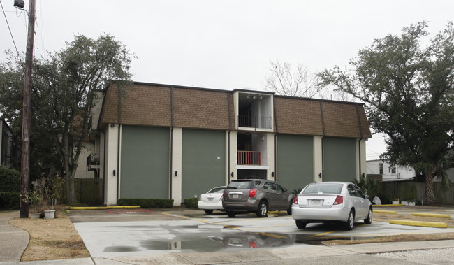 London Towne in Metairie, LA - Foto de edificio - Building Photo