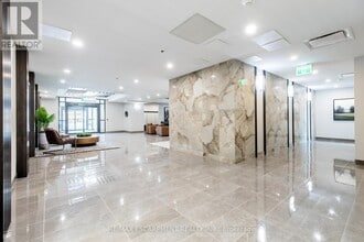 870 Queenston Rd in Hamilton, ON - Building Photo - Building Photo