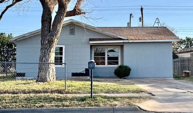 property at 2438 E 30th St