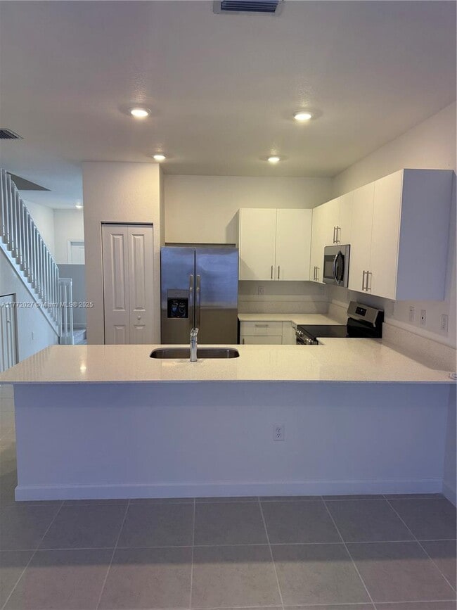 2655 SE 28th St in Homestead, FL - Building Photo - Building Photo