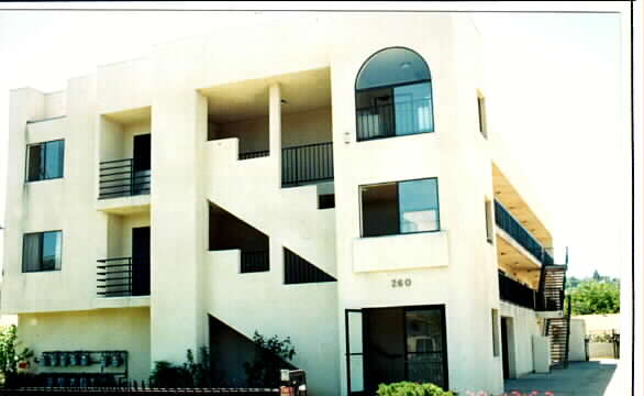 260 S Avenue 55 in Los Angeles, CA - Building Photo - Building Photo